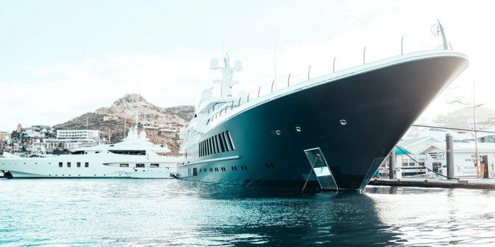 yacht purser salary